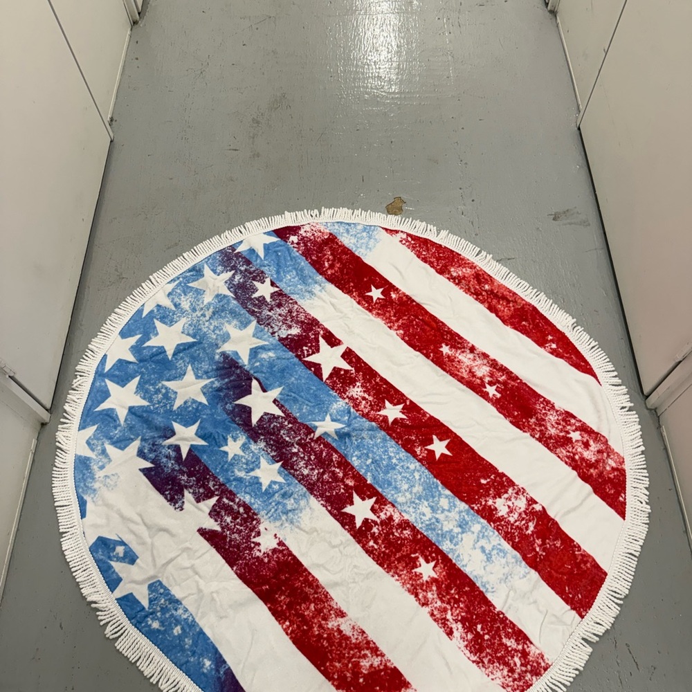 Cotton On Red White Round American Star Beach Towel